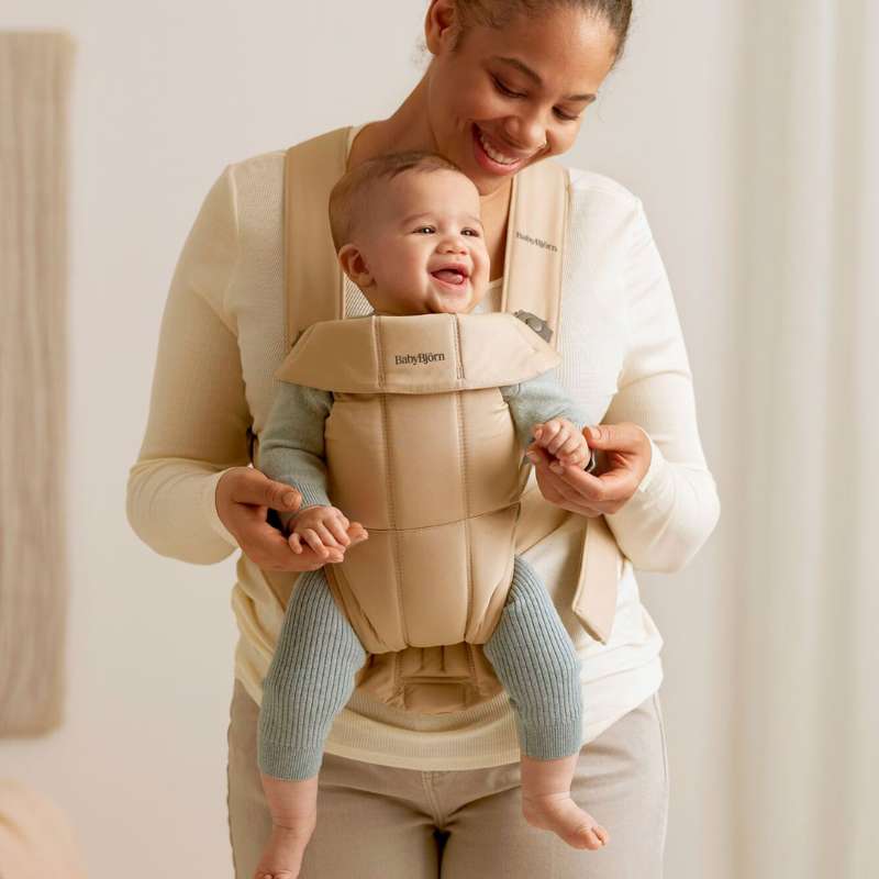 BabyBjorn Mochila Porta Bebé Mini Woven - Beige