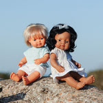 Boneca Latino-Americana 38 cm My Friends & Me da Miniland - A partir dos 10 meses