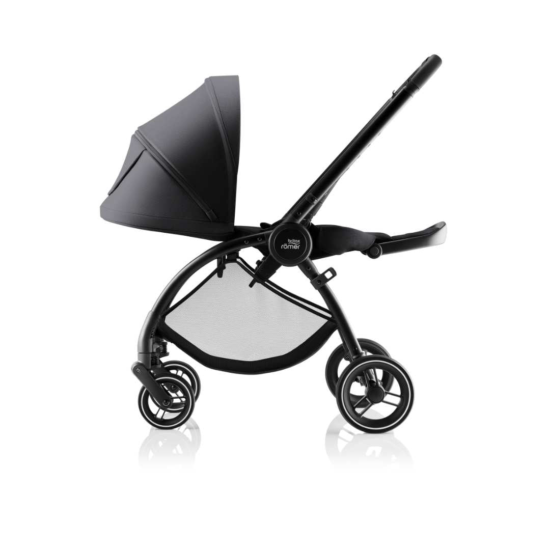Trio Rio Carrinho de Bebé + Ovinho Baby-Safe Pro + Base Isofix Vario 5Z da Britax Römer - Style Carbon Black