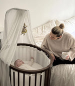 Stokke Sleepi Mini Berço + Extensão + Colchões + Lençóis - Warm Brown
